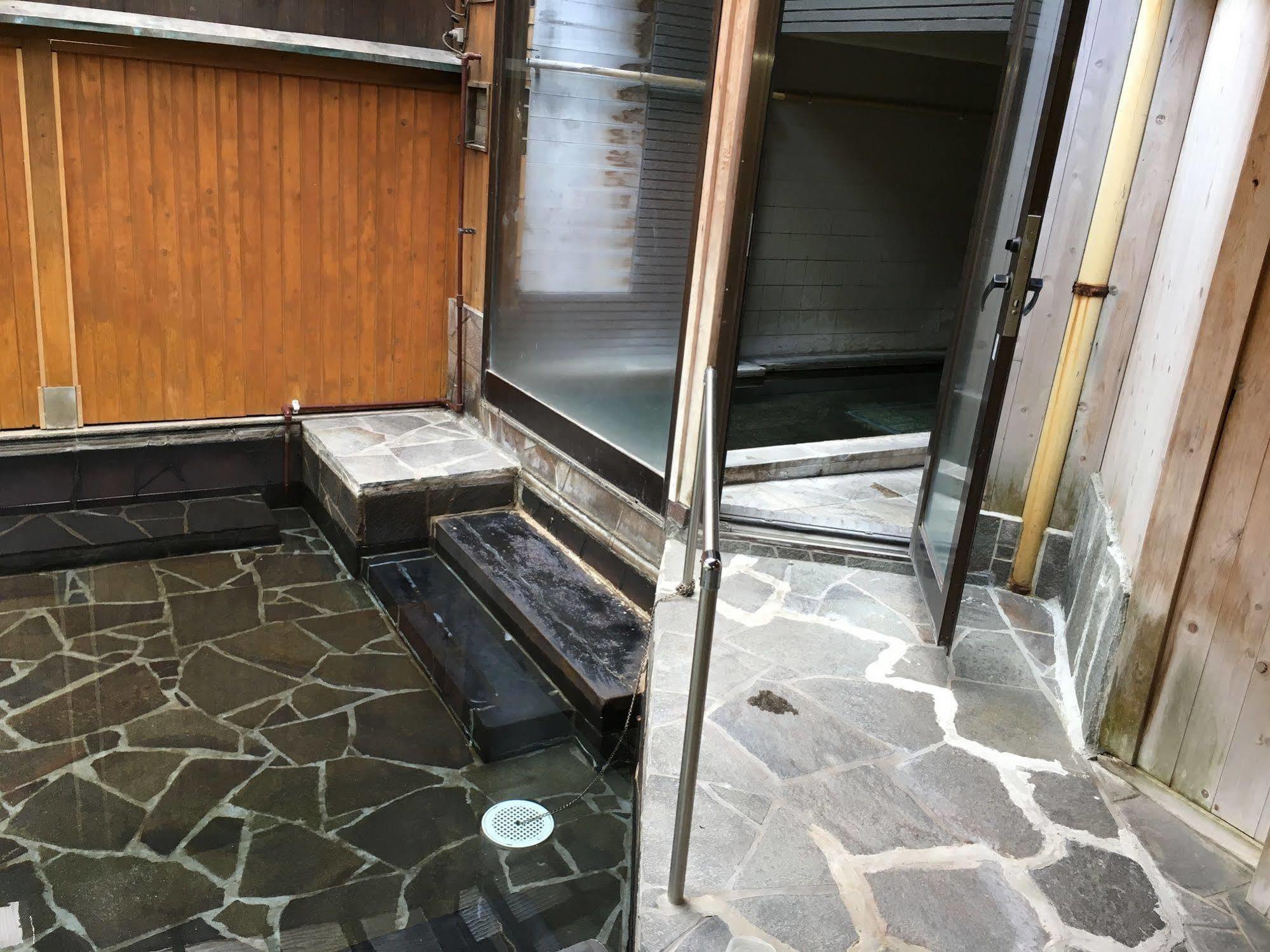 فندق فندق إنوكيا رايوكان )Enokiya Ryokan يوفو المظهر الخارجي الصورة